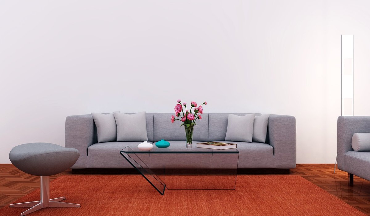Simple Ways to Style a Shelf for Spring